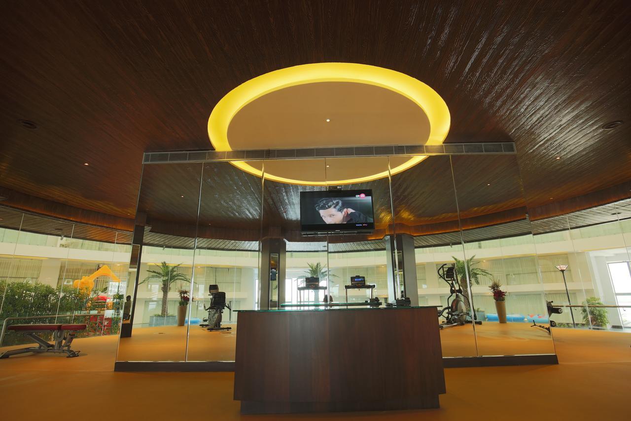 Rajhans Belliza Service Apartment Surat Exterior foto