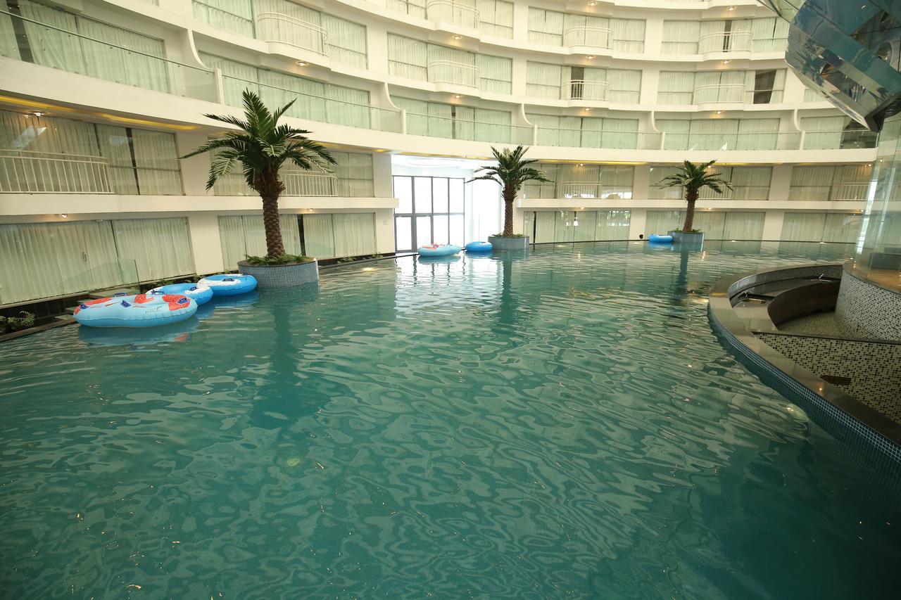 Rajhans Belliza Service Apartment Surat Exterior foto